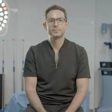 Dr Carlo Debbas